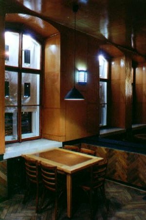 Interiér restaurace Staropramen ve smíchovském pivovaru